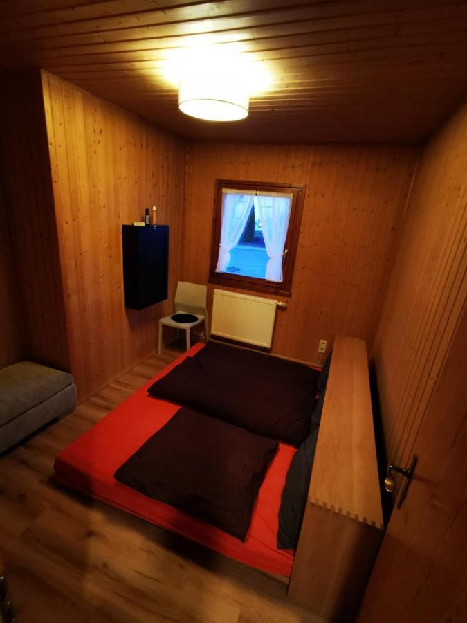 BB19 Eifel-Ferienhaus am Moseltal mit Saunahaus Beuren  Exterior foto